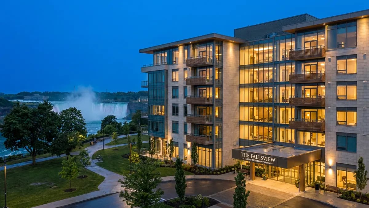 Elgin Falls Retirement — Niagara Falls, Ontario — HILO Mirrors hospitality installation